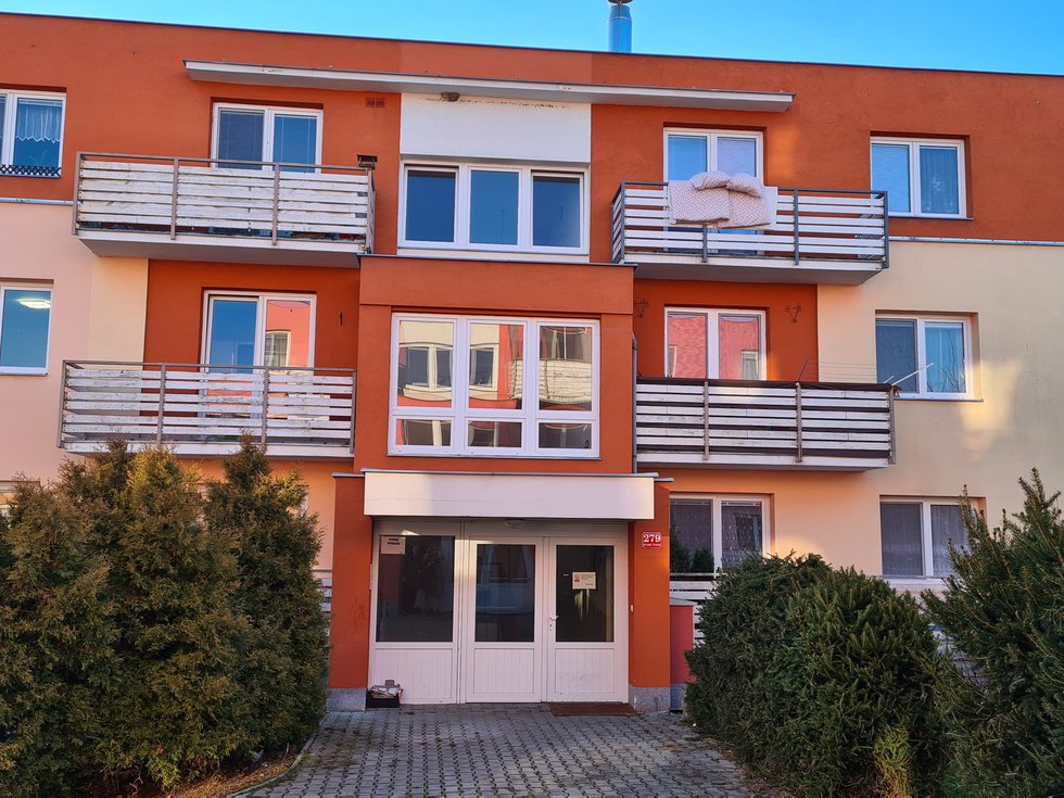 Pronájem bytu 2+1 60 m², Pardubice