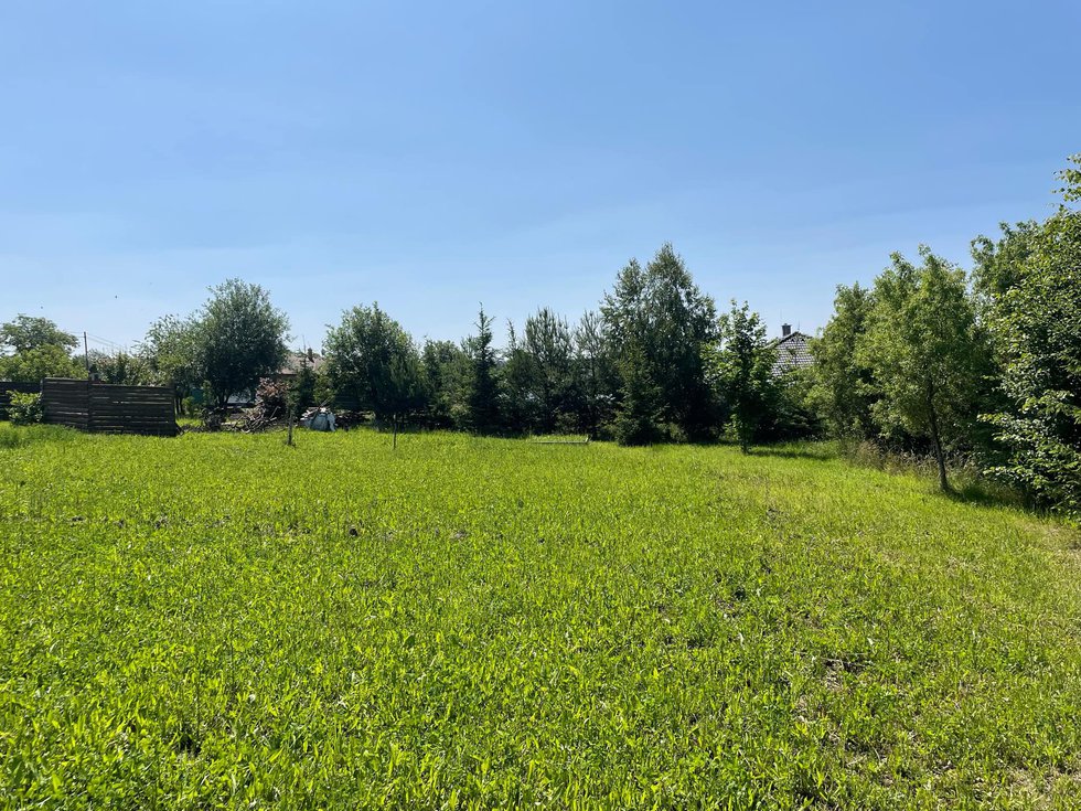 Prodej stavební parcely 1660 m²