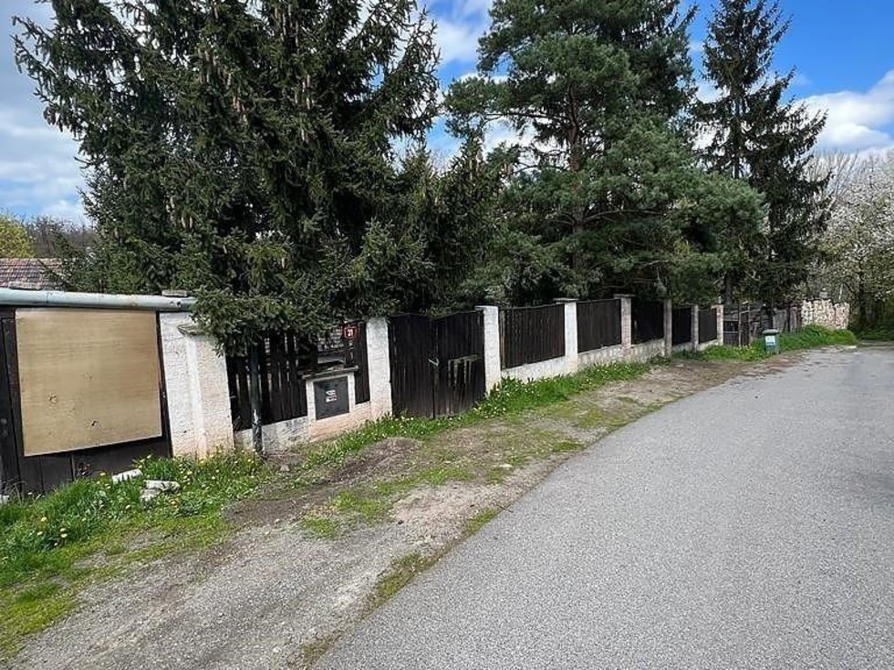 Prodej stavební parcely 1516 m², Libušín