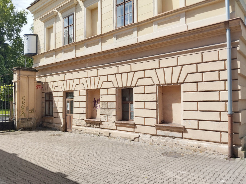 Pronájem obchodu 11 m², Hradec Králové