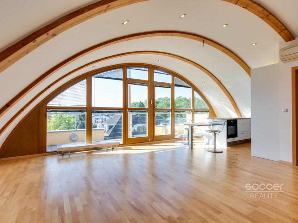 Pronájem bytu 4+kk 128 m², Praha