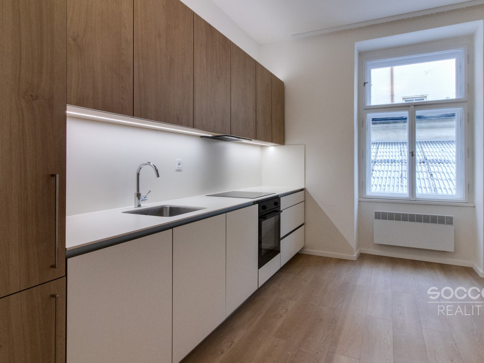 Pronájem bytu 1+1 44 m², Praha