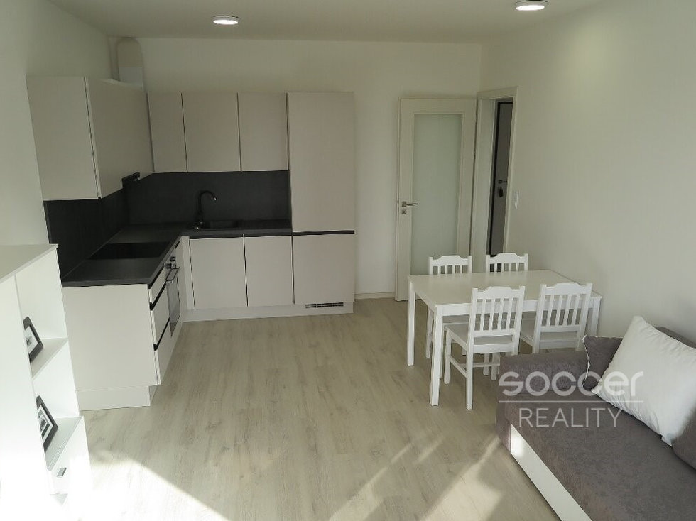 Pronájem bytu 2+kk 61 m², Praha