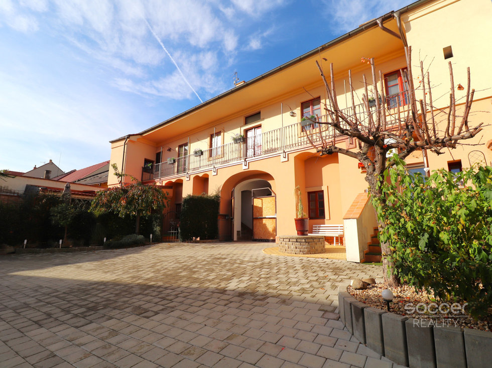 Pronájem bytu 2+kk 33 m², Kostelec nad Labem