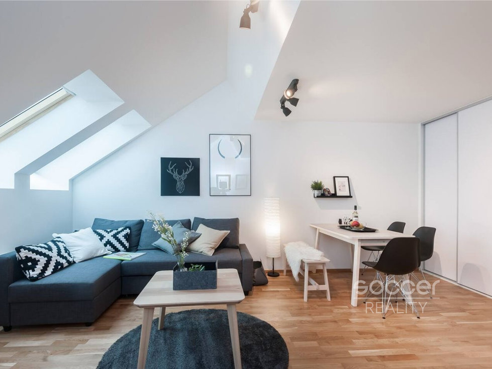 Pronájem bytu 2+kk 50 m², Praha