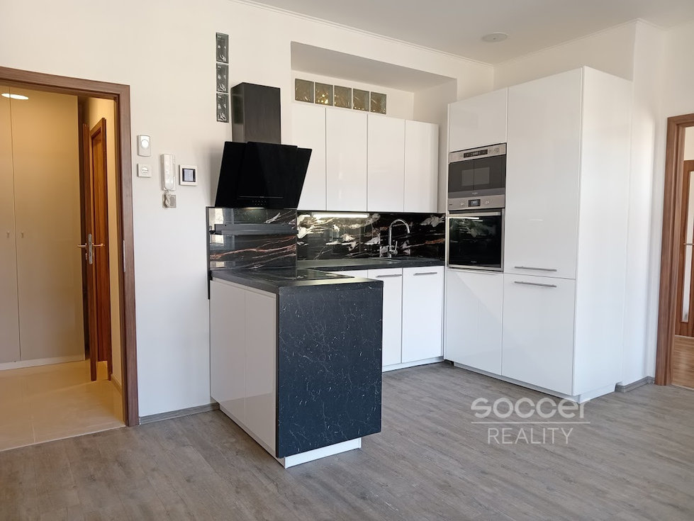 Pronájem bytu 2+kk 51 m², Praha