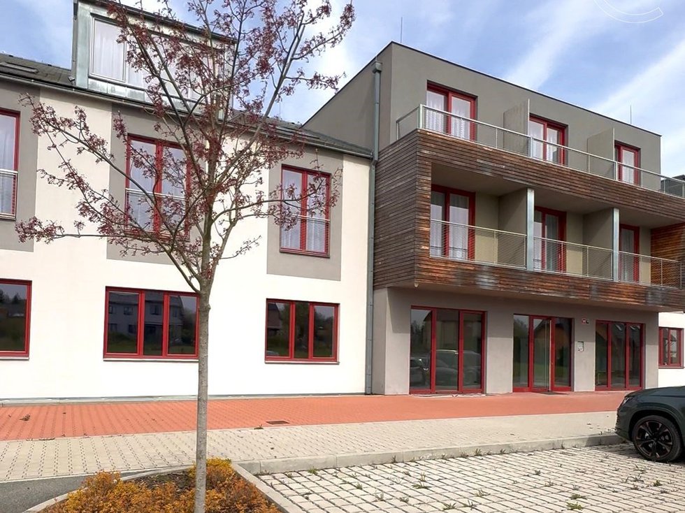 Pronájem bytu 1+kk, garsoniery 27 m², Tachlovice