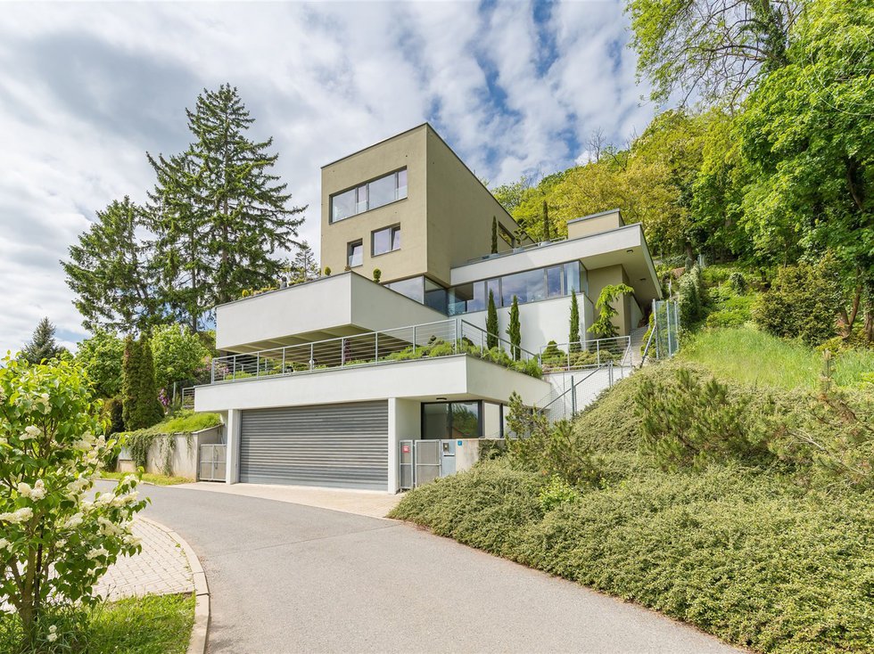 Prodej vily 452 m², Černošice