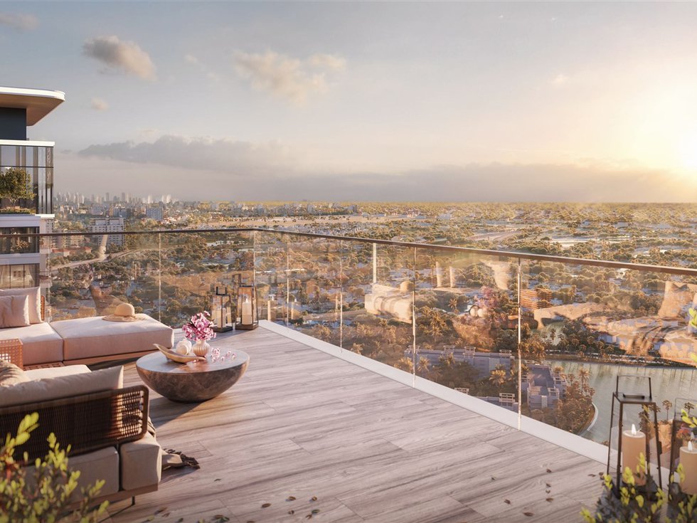 UH - balcony view