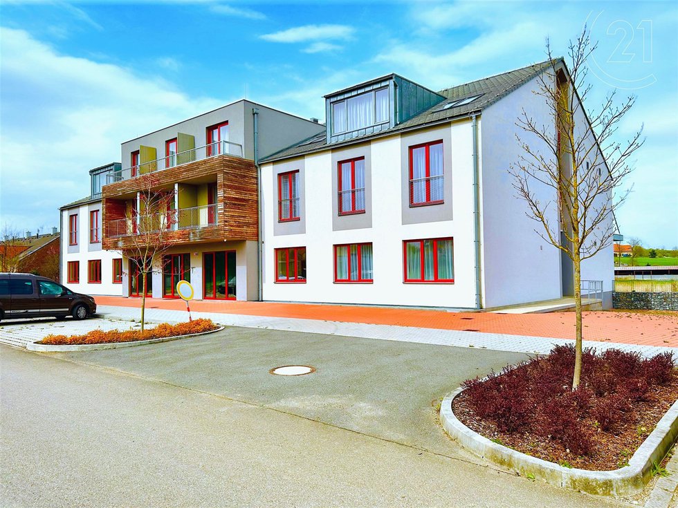 Pronájem bytu 1+kk, garsoniery 27 m², Tachlovice