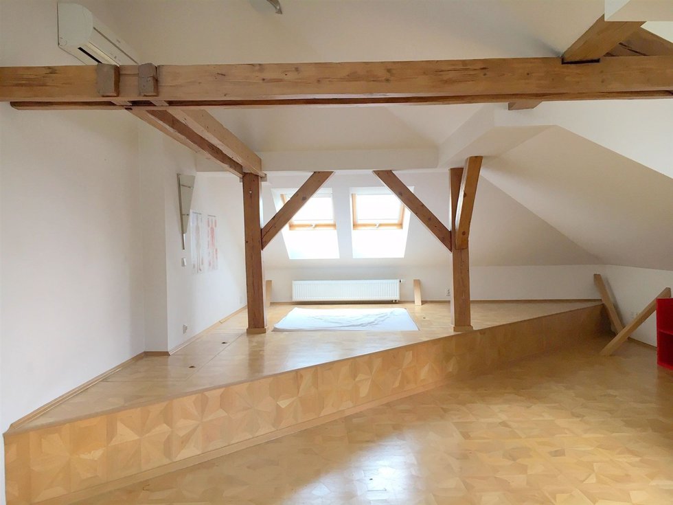 Pronájem bytu 2+kk 105 m², Praha