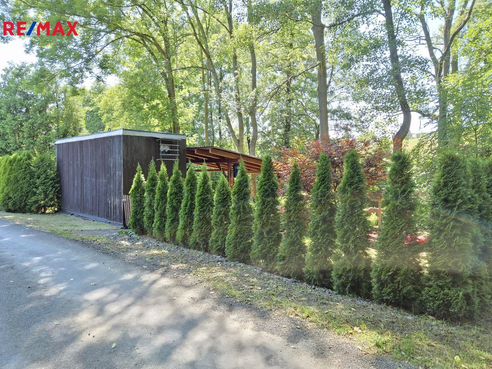 Prodej zahrady 452 m², Lešná