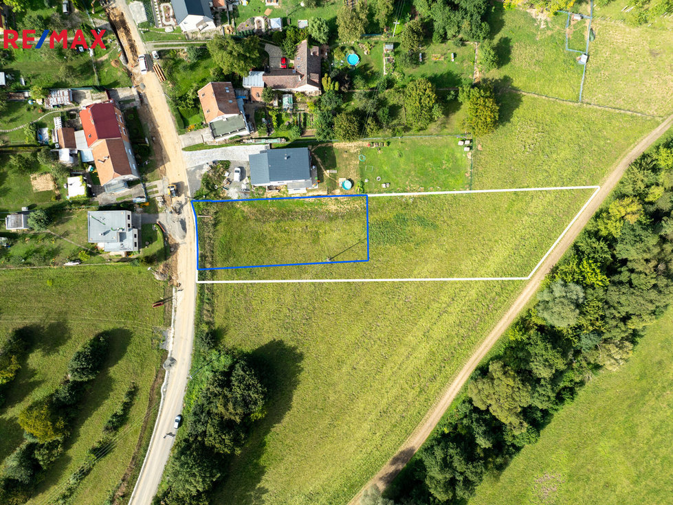 Prodej stavební parcely 3731 m², Bělov