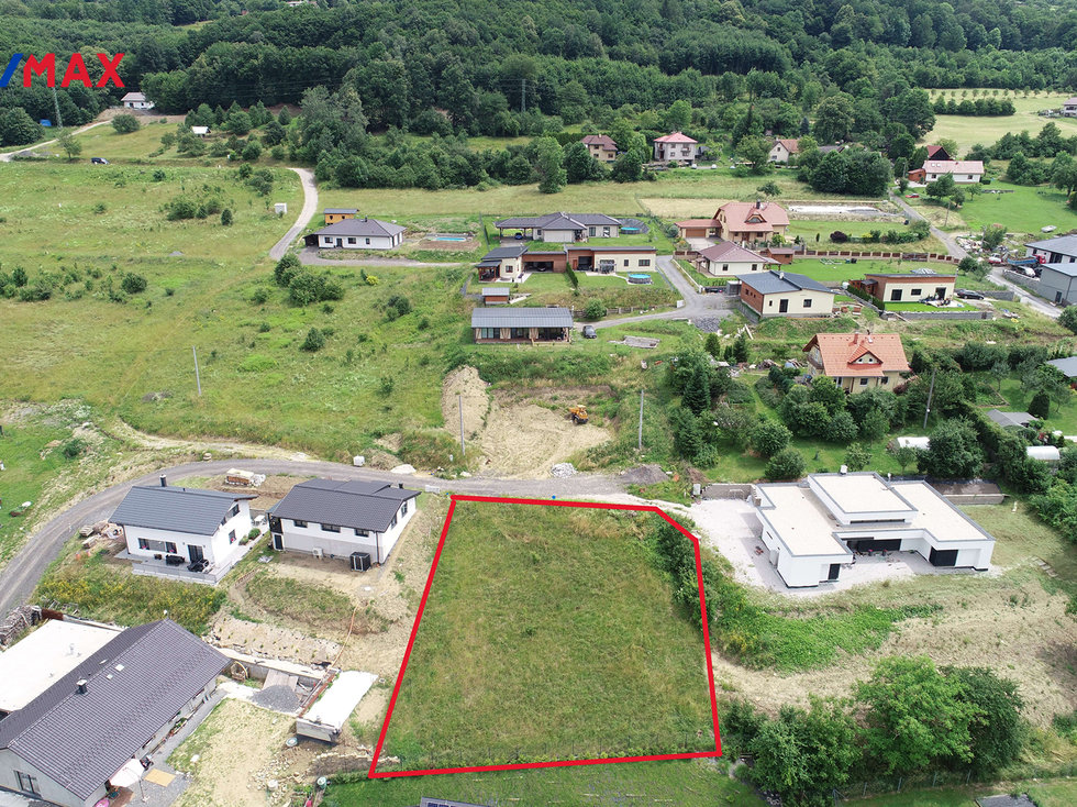 Prodej stavební parcely 1078 m², Vsetín