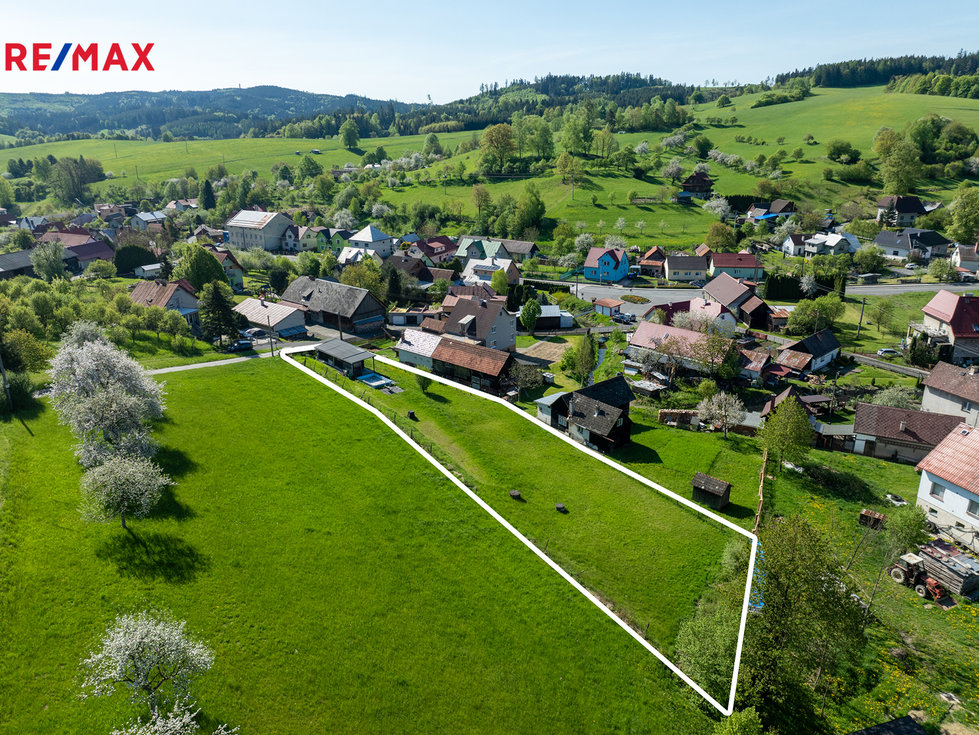 Prodej stavební parcely 1654 m², Liptál