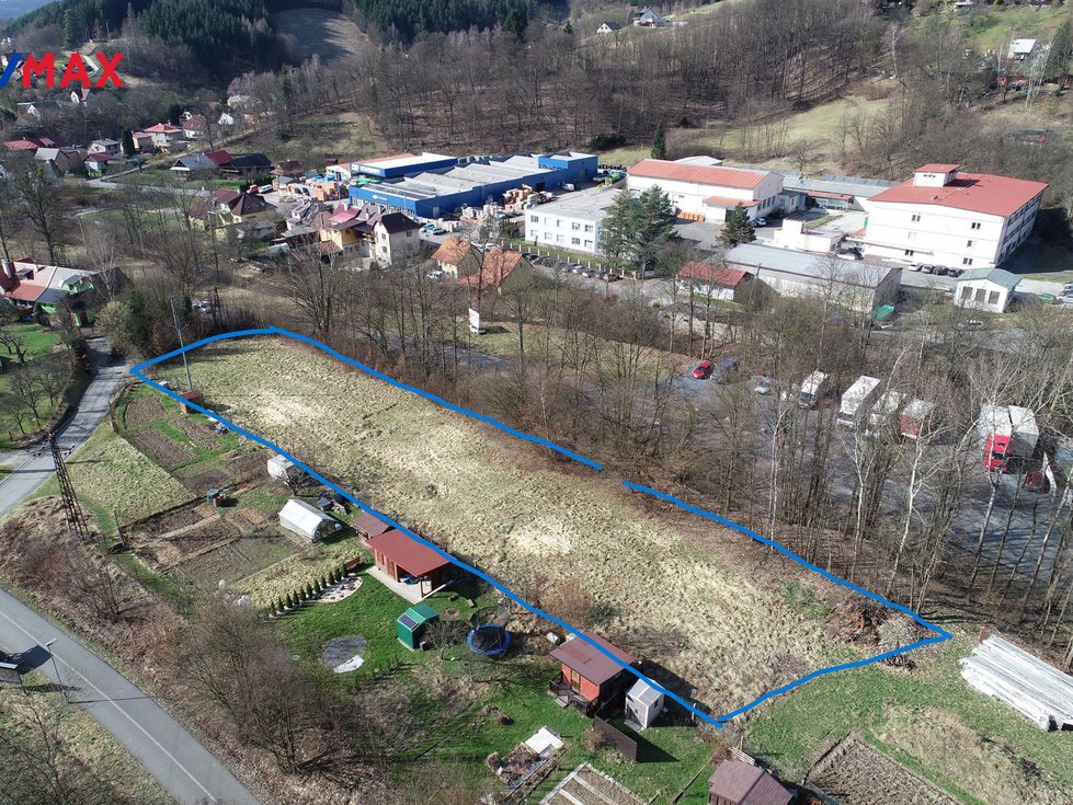 Prodej stavební parcely 2411 m², Vsetín