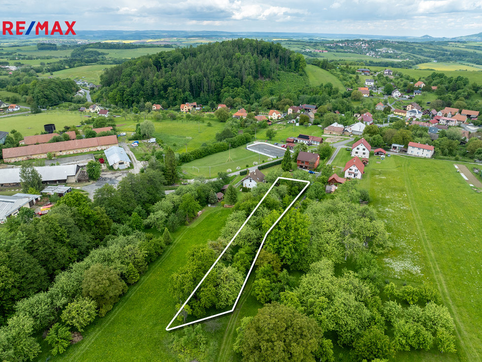 Prodej stavební parcely 1344 m², Podolí