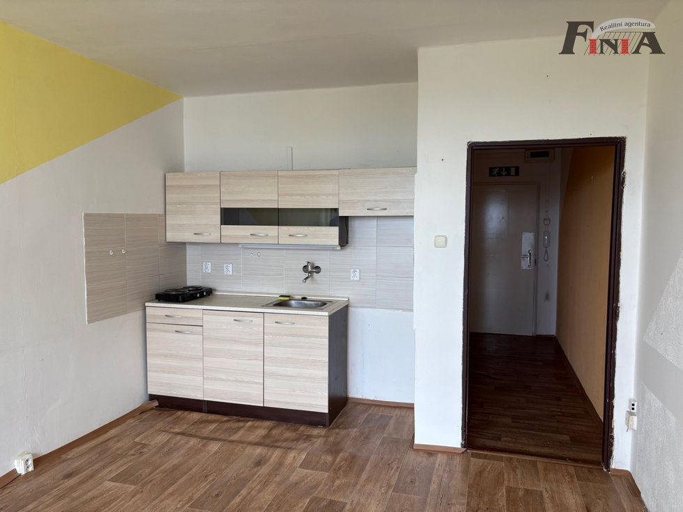 Pronájem bytu 1+kk, garsoniery 30 m², Česká Lípa