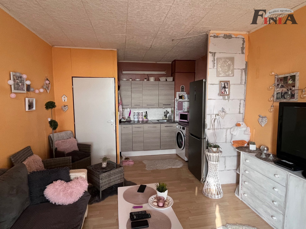 Pronájem bytu 1+kk, garsoniery 30 m², Nový Bor