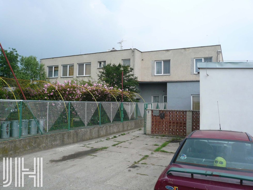 Pronájem bytu 2+1 55 m², Biskupice