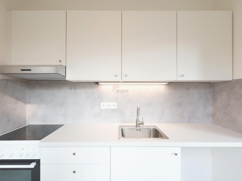 Pronájem bytu 1+1 31 m², Praha