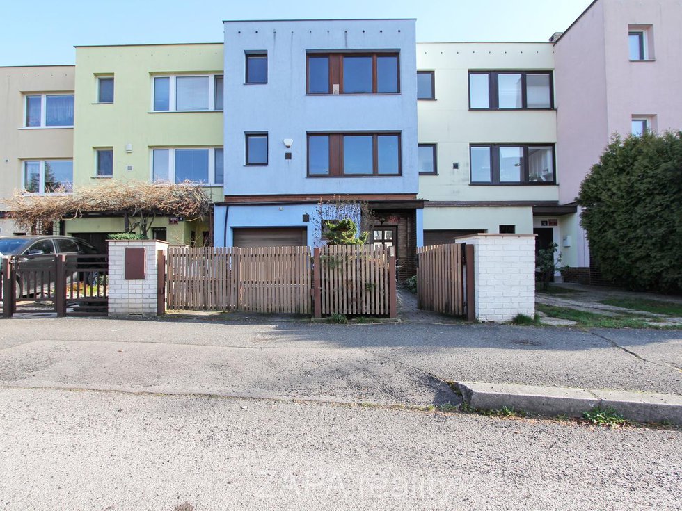 Prodej rodinného domu 205 m², Praha