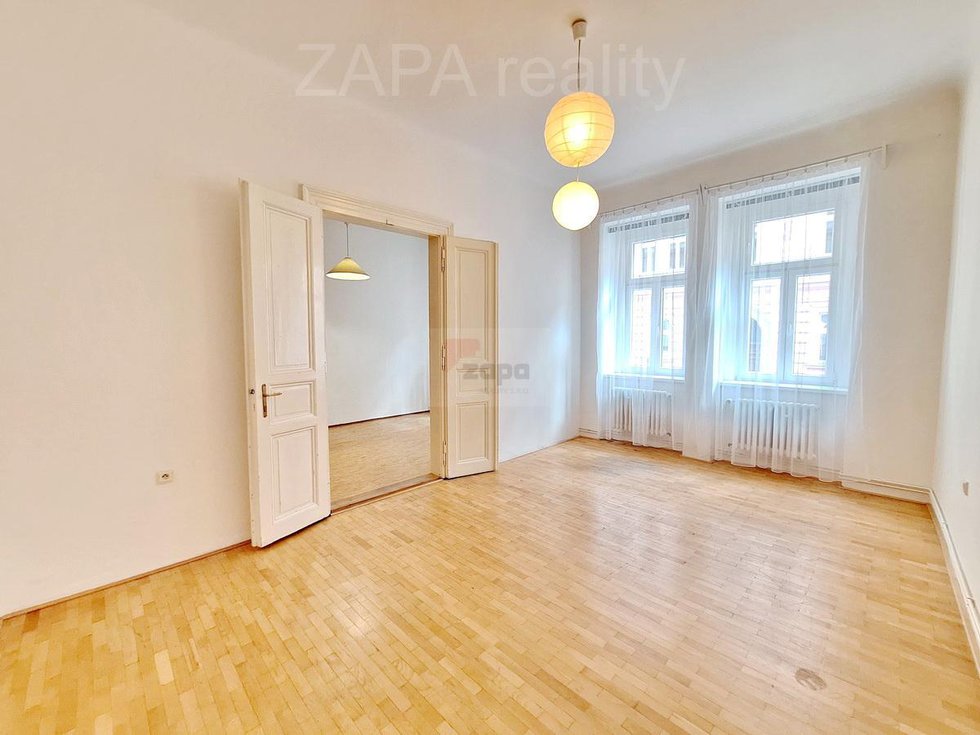 Pronájem bytu 1+1 50 m², Praha