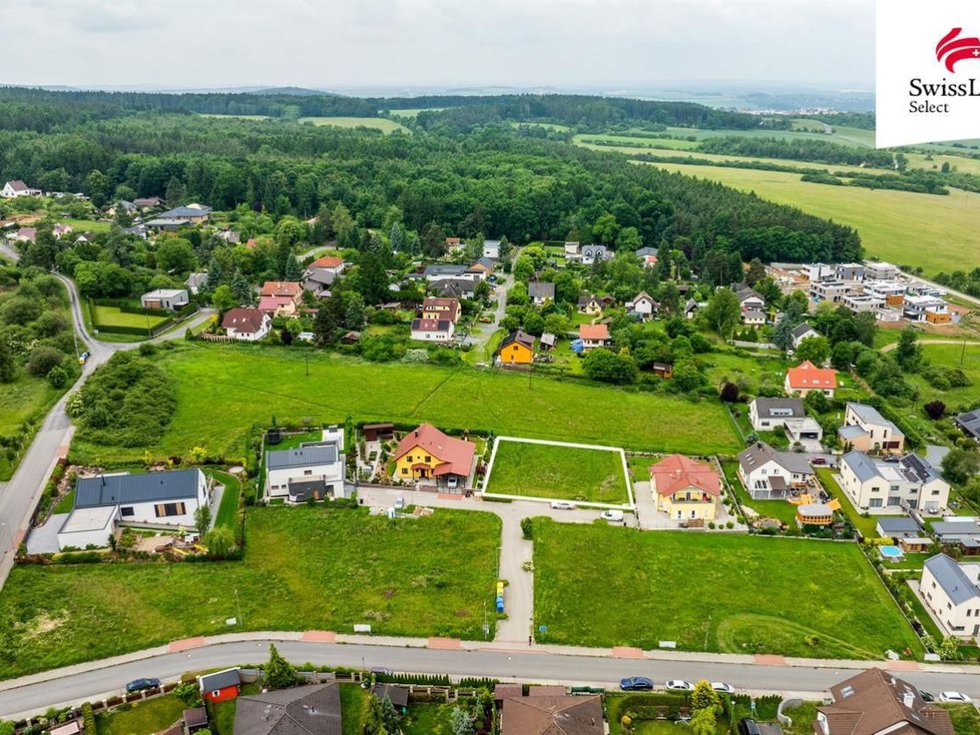 Pronájem stavební parcely 968 m², Starý Plzenec
