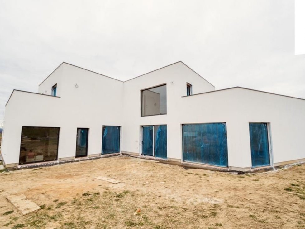 Prodej rodinného domu 274 m², Vysoký Újezd
