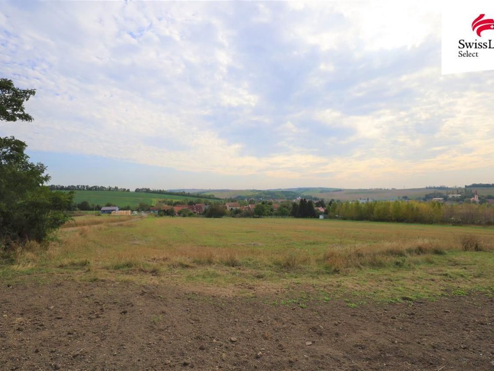 Prodej stavební parcely 5015 m², Otnice