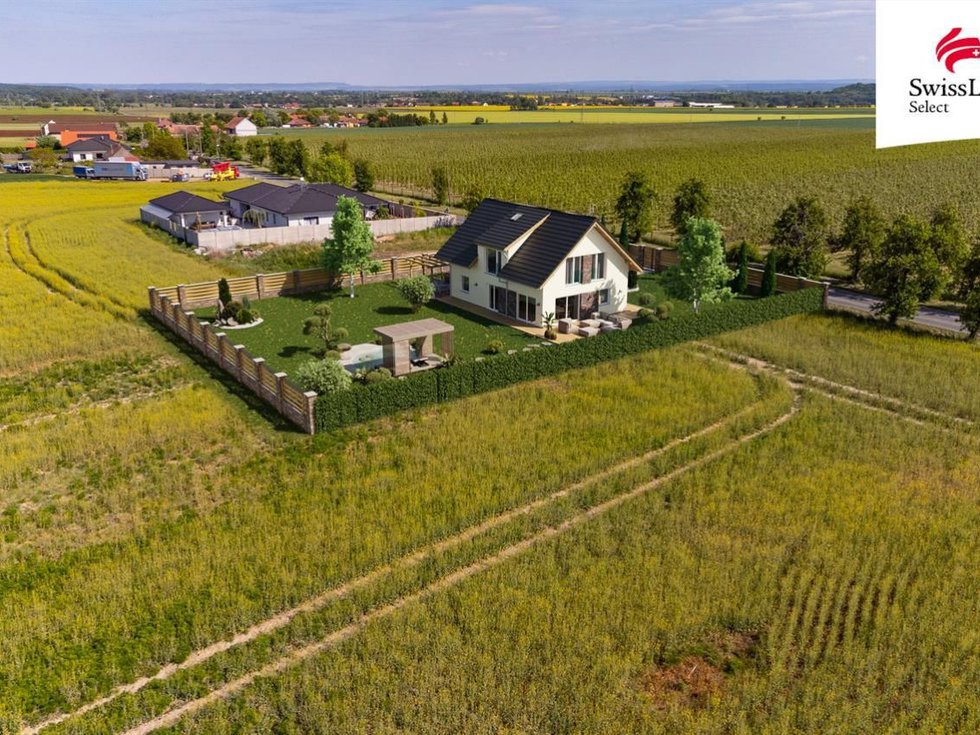 Prodej stavební parcely 1376 m², Ostřešany
