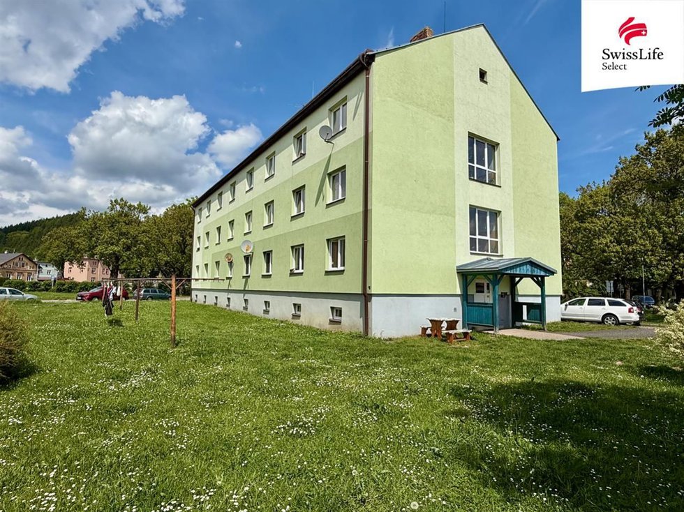 Pronájem bytu 1+1 29 m², Trutnov