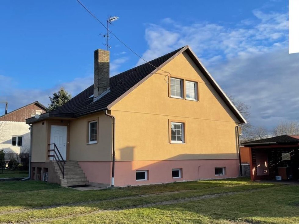 Prodej rodinného domu 251 m², Oleška
