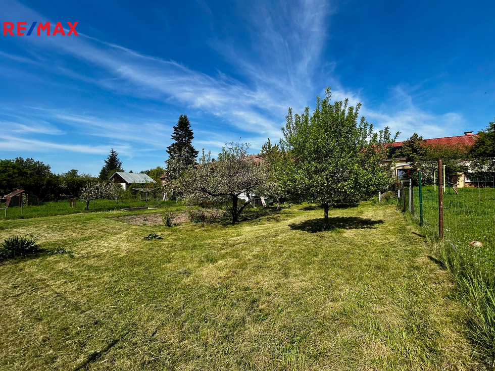 Prodej stavební parcely 573 m², Hradec Králové