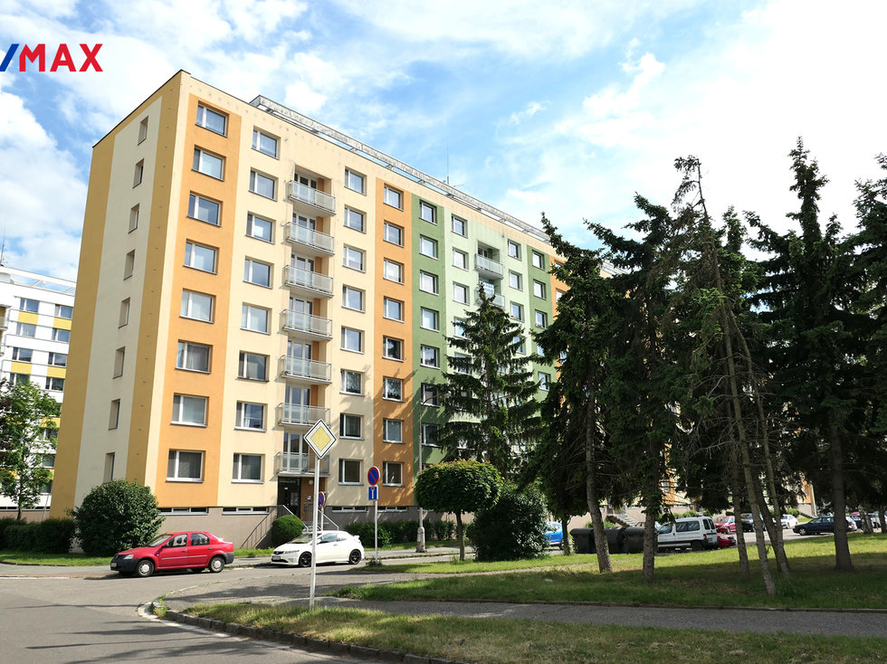 Pronájem bytu 1+1 33 m², Hradec Králové