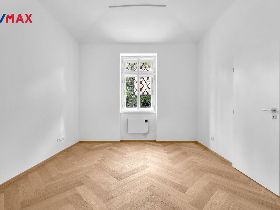 Prodej bytu 1+1 35 m², Praha