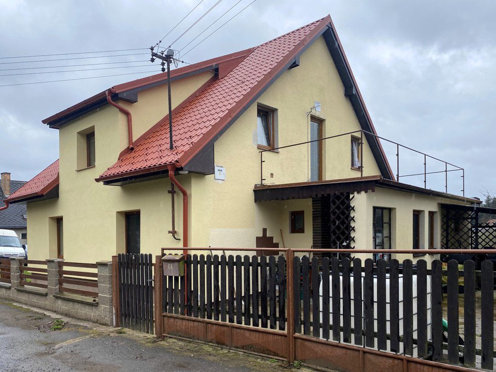 Prodej podílu rodinného domu 151 m², Sedlice