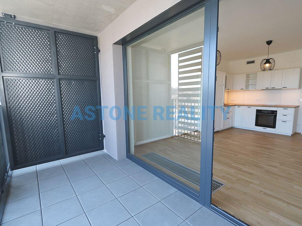 Pronájem bytu 1+kk, garsoniery 40 m², Praha