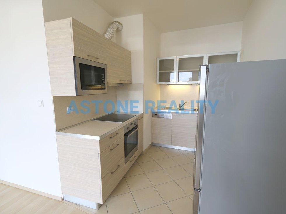 Pronájem bytu 2+kk 63 m², Praha