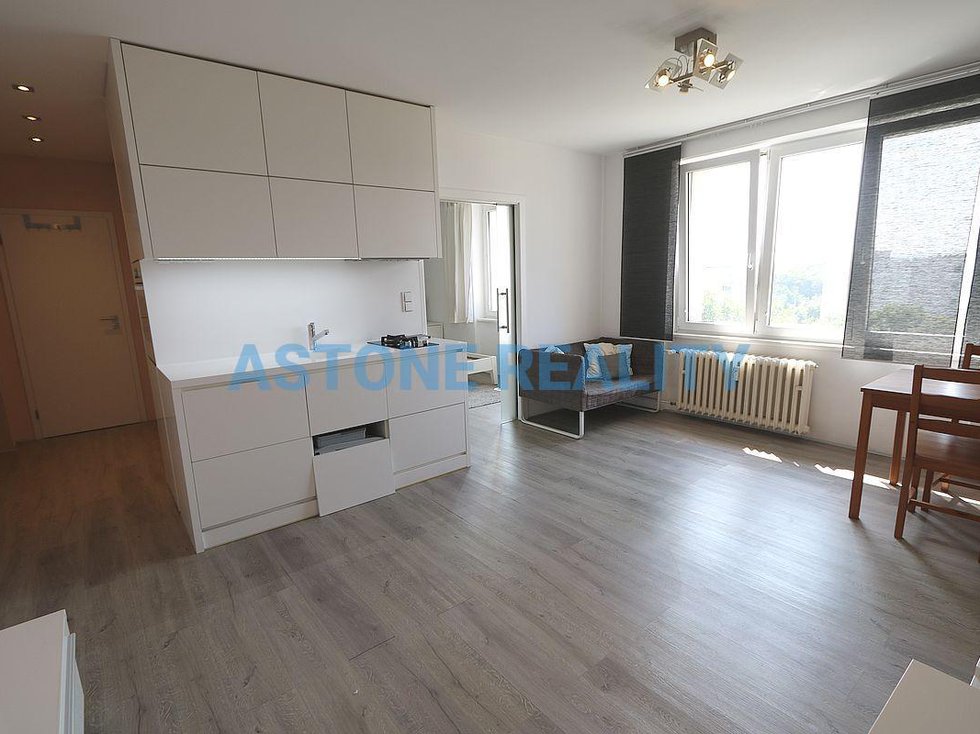 Pronájem bytu 2+kk 37 m², Praha