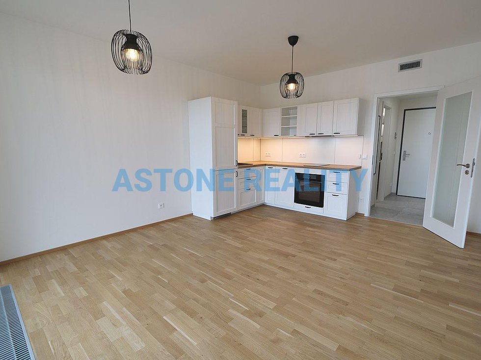 Pronájem bytu 1+kk, garsoniery 40 m², Praha