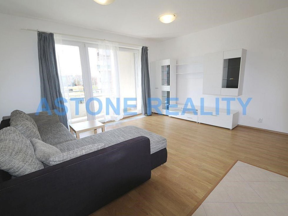 Pronájem bytu 1+kk, garsoniery 40 m², Praha