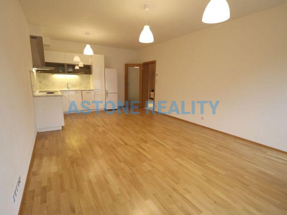 Pronájem bytu 2+kk 70 m², Praha