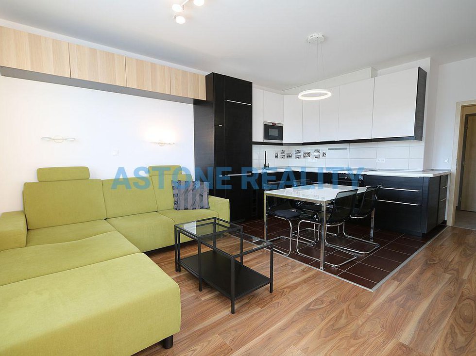 Pronájem bytu 2+kk 52 m², Praha