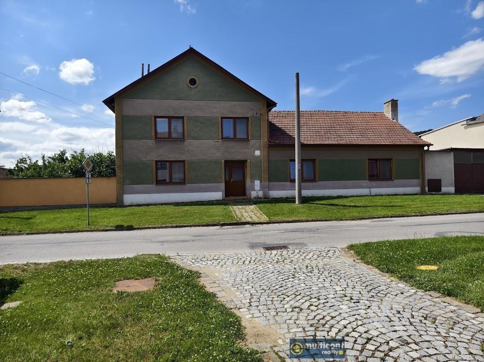 Prodej rodinného domu 220 m², Pustiměř