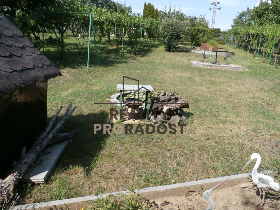 Prodej zahrady 991 m², Znojmo