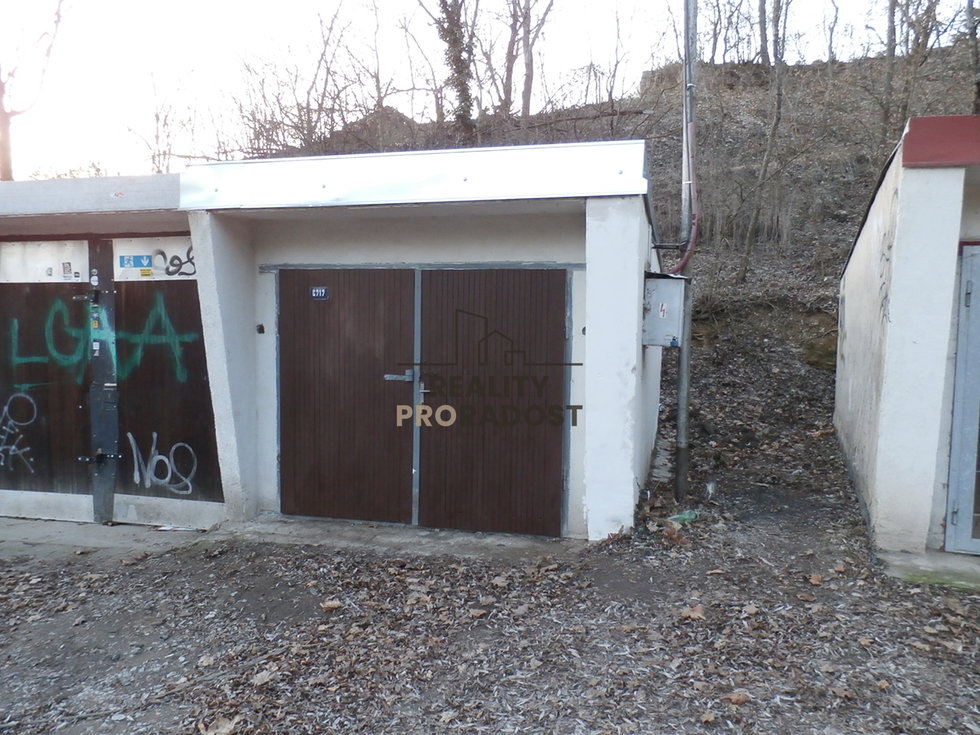 Pronájem garáže 17 m², Znojmo