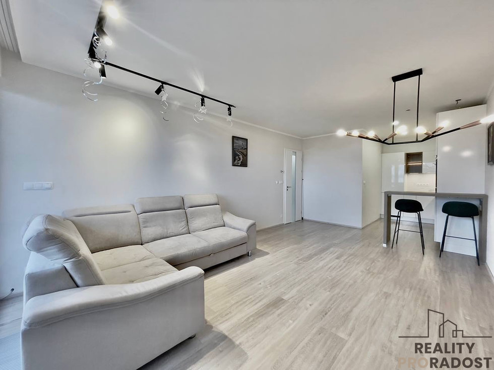 Pronájem bytu 2+kk 65 m², Praha