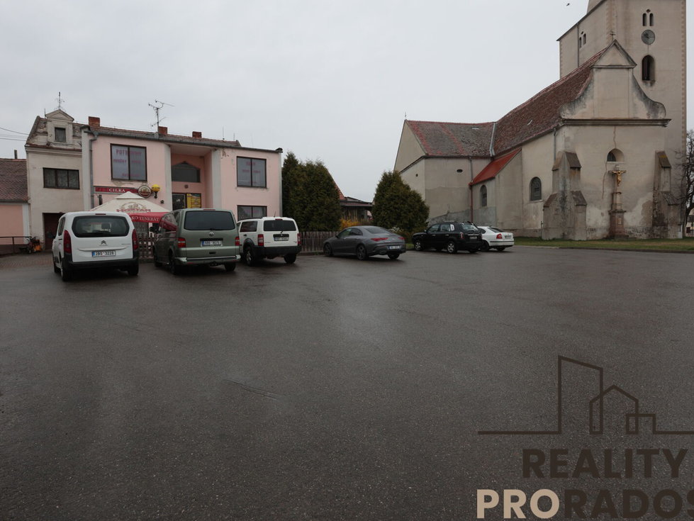 Prodej zemědělské usedlosti 130 m², Hostěradice