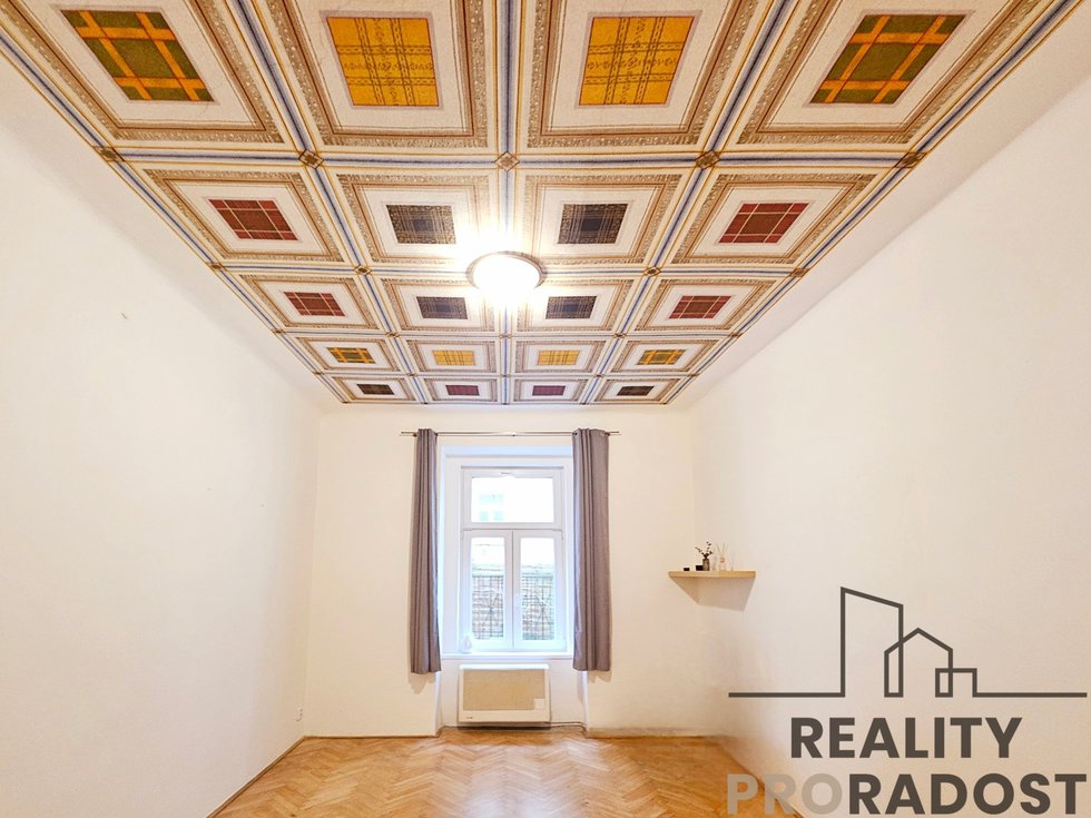 Pronájem bytu 1+1 47 m², Praha